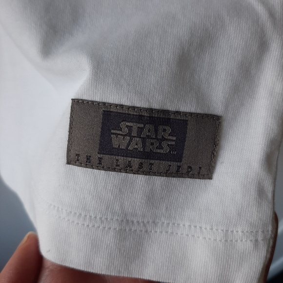 NWT Uniqlo Star Wars Millennium Falcon T-shirt - Picture 5 of 5